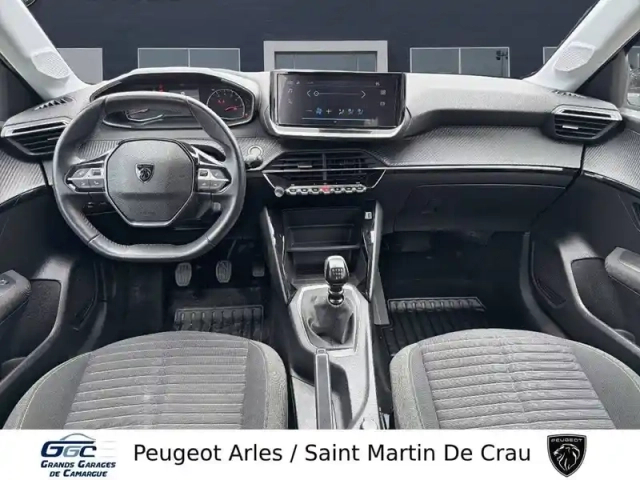 Peugeot 208 puretech 100 s&amp;s bvm6 — photo 8