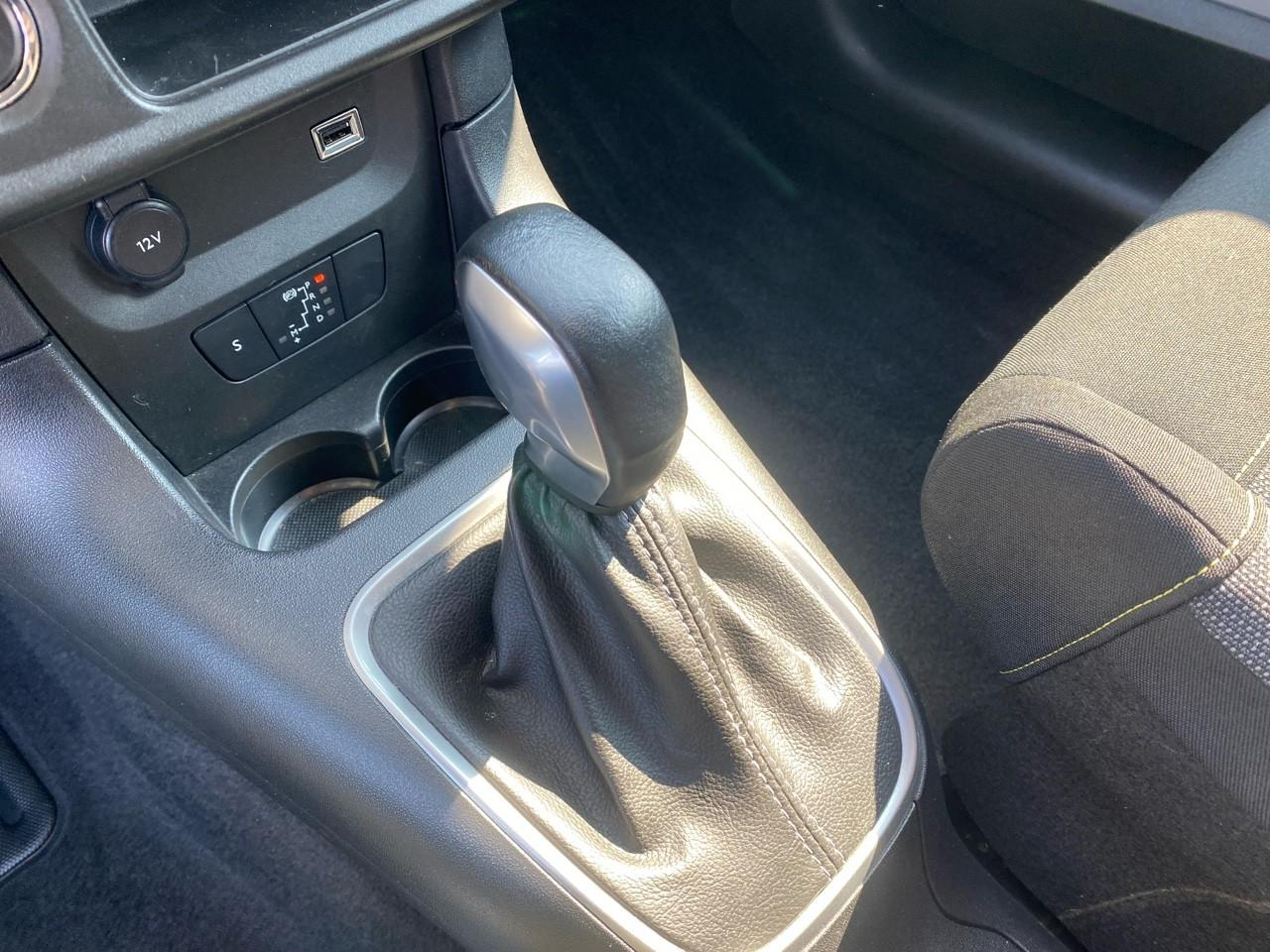 Citroën C3 1.2 puretech 110ch s&s shine eat6 — photo 24