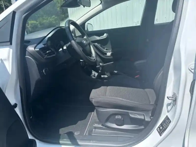 Ford Puma 1.0 flexifuel 125ch s&amp;s mhev titanium — photo 10