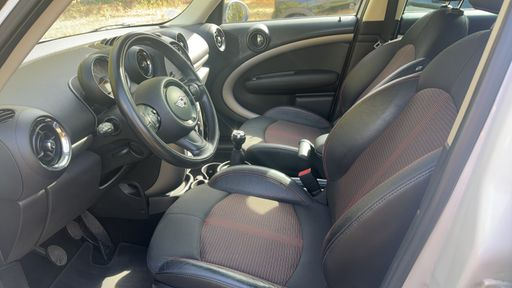 Mini Countryman 2.0 Cooper D 112 - Chili – 2016 – 127569 km – Diesel – Boîte Manuelle — photo 16