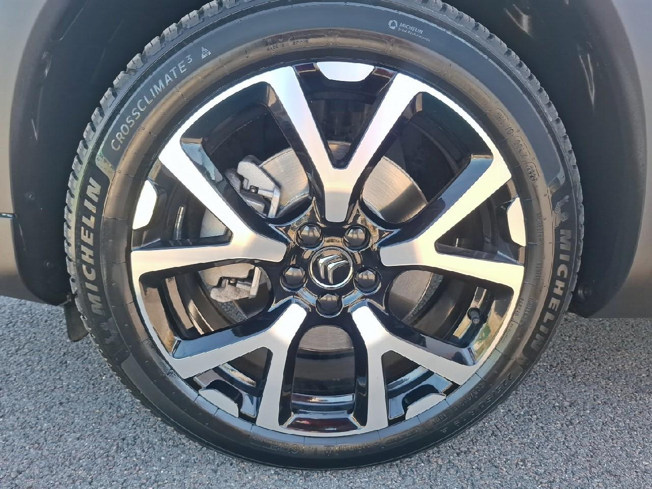 Citroën C5 Aircross hybrid rechargeable 225ch shine pack e-eat8 — photo 11