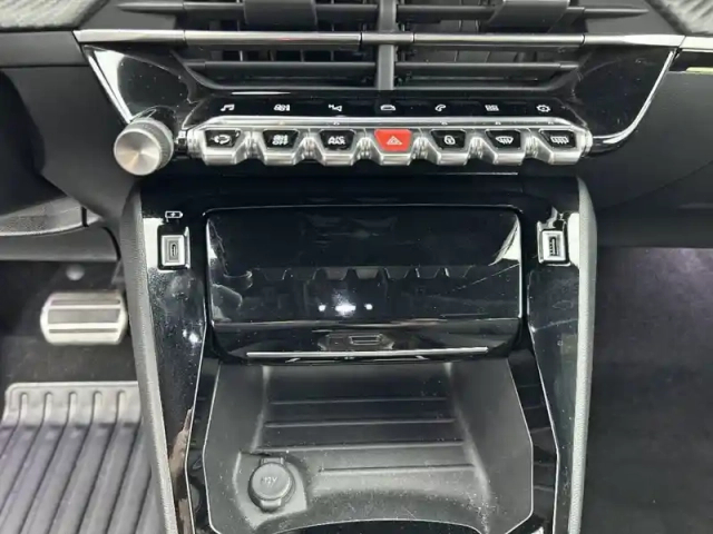 Peugeot 2008 puretech 130 s&amp;s eat8 — photo 45