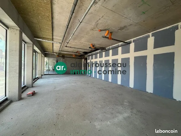 Local 128 m² Angers