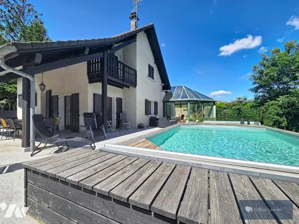 Maison 5 pièces 182 m²