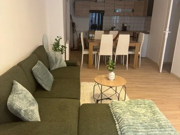 Appartement meublé 4 pièces dans maison - 78m2