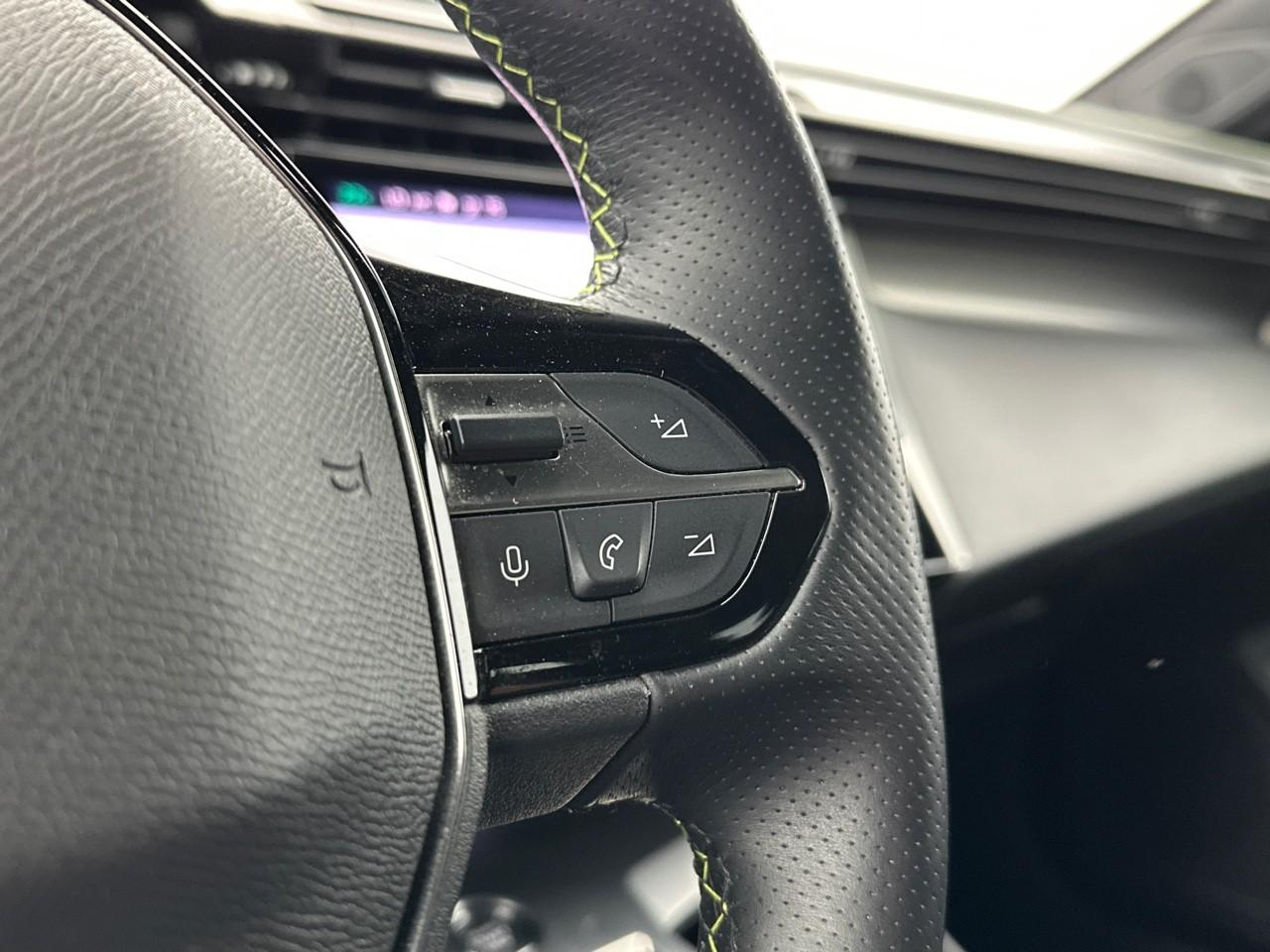 Peugeot 308 sw puretech 130ch s&s eat8 gt — photo 18