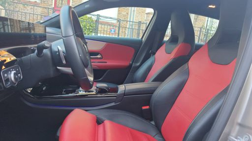 Mercedes Classe A 250 224 7G-DCT - AMG Line – 2019 – 48734 km – Essence – Boîte Automatique — photo 28