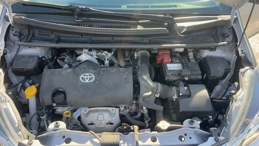 Toyota Yaris 1.5 VVTi 111 CVT - Design Y20 – 2019 – 74893 km – Essence – Boîte Automatique — photo 27