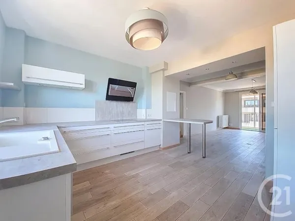 Appartement 4 pièces 91 m²