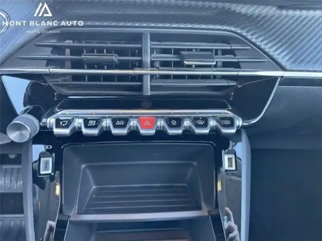 Peugeot 208 electrique 50 kwh 136ch — photo 17