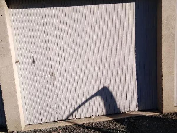 Loue garage riorge