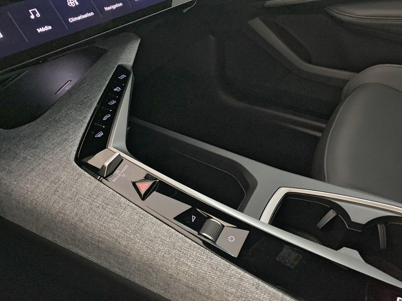 Peugeot 3008 hybrid 145 e-dcs6 allure — photo 18