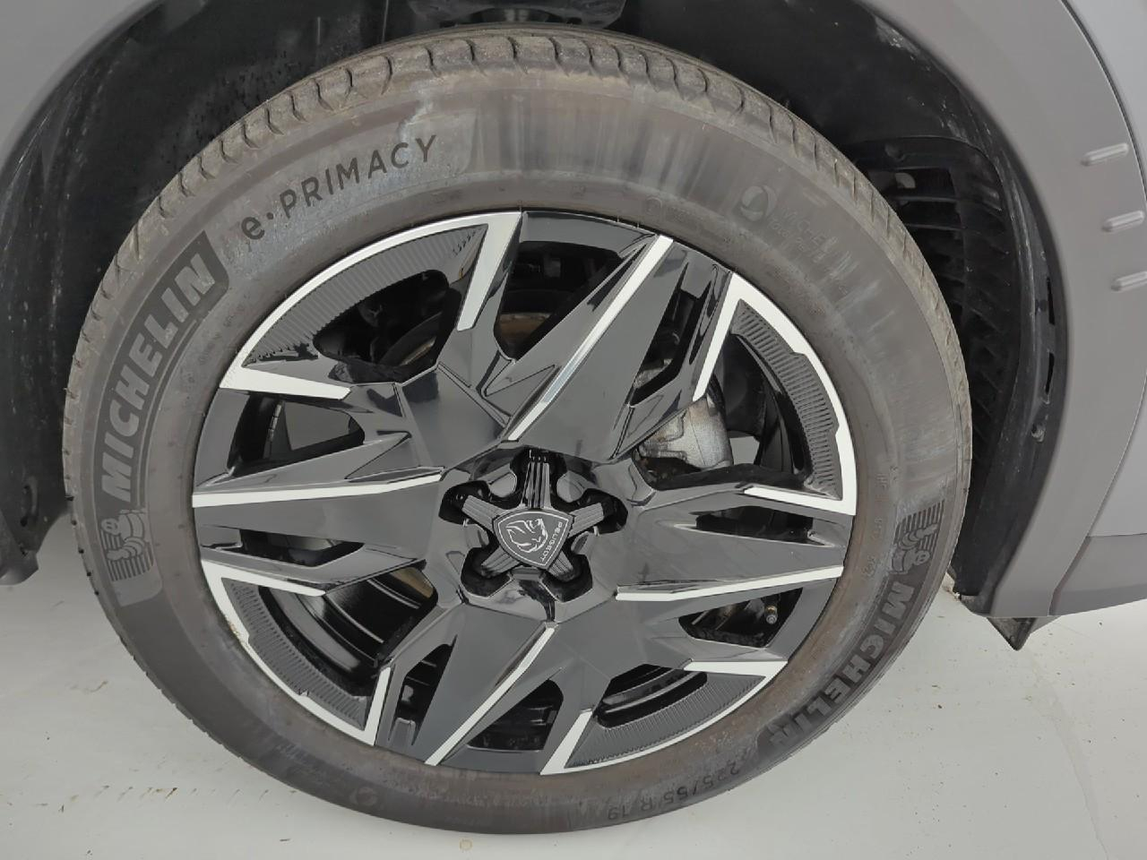 Peugeot 3008 hybrid 136 e-dcs6 allure — photo 19