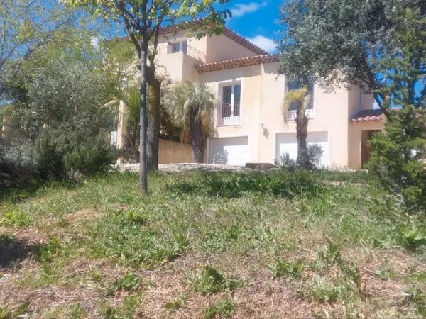 An exceptional modern Provençal villa