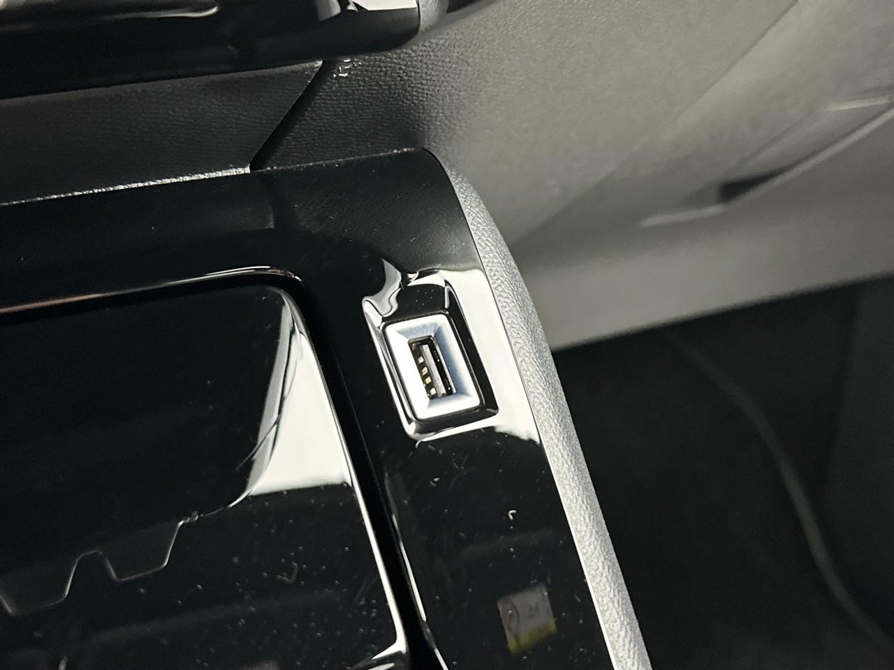 Peugeot 208 puretech 100 s&s eat8 gt — photo 28
