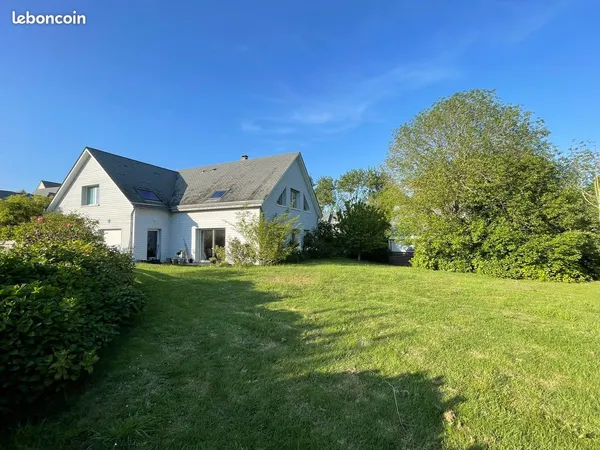 Superbe Maison de 225 m2 avec Vue sur le Golf - Quartier Cossu de Dieppe