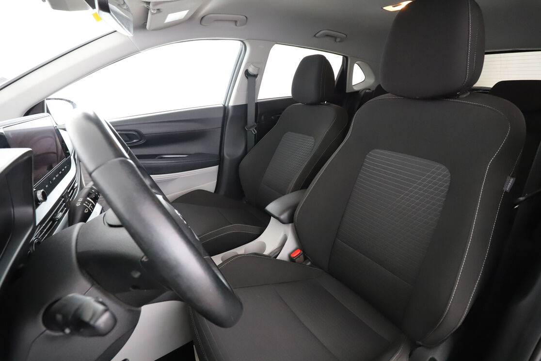 Hyundai i20 1.0 T-GDi Hybrid 48V Creative DCT-7 — photo 9