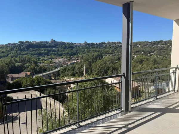 Appartement 3 pièces 82 m²