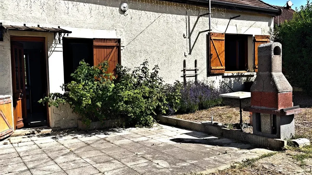 Photo 3