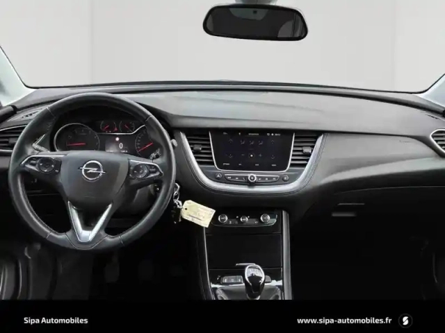 Opel Grandland X 1.5 diesel 130 ch — photo 13
