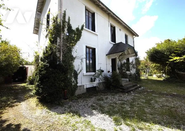 Maison 7 pièces 179 m²