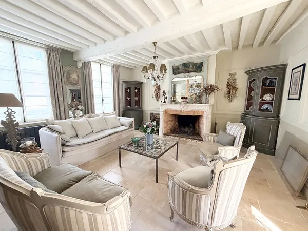 Maison 8 pièces 176 m²