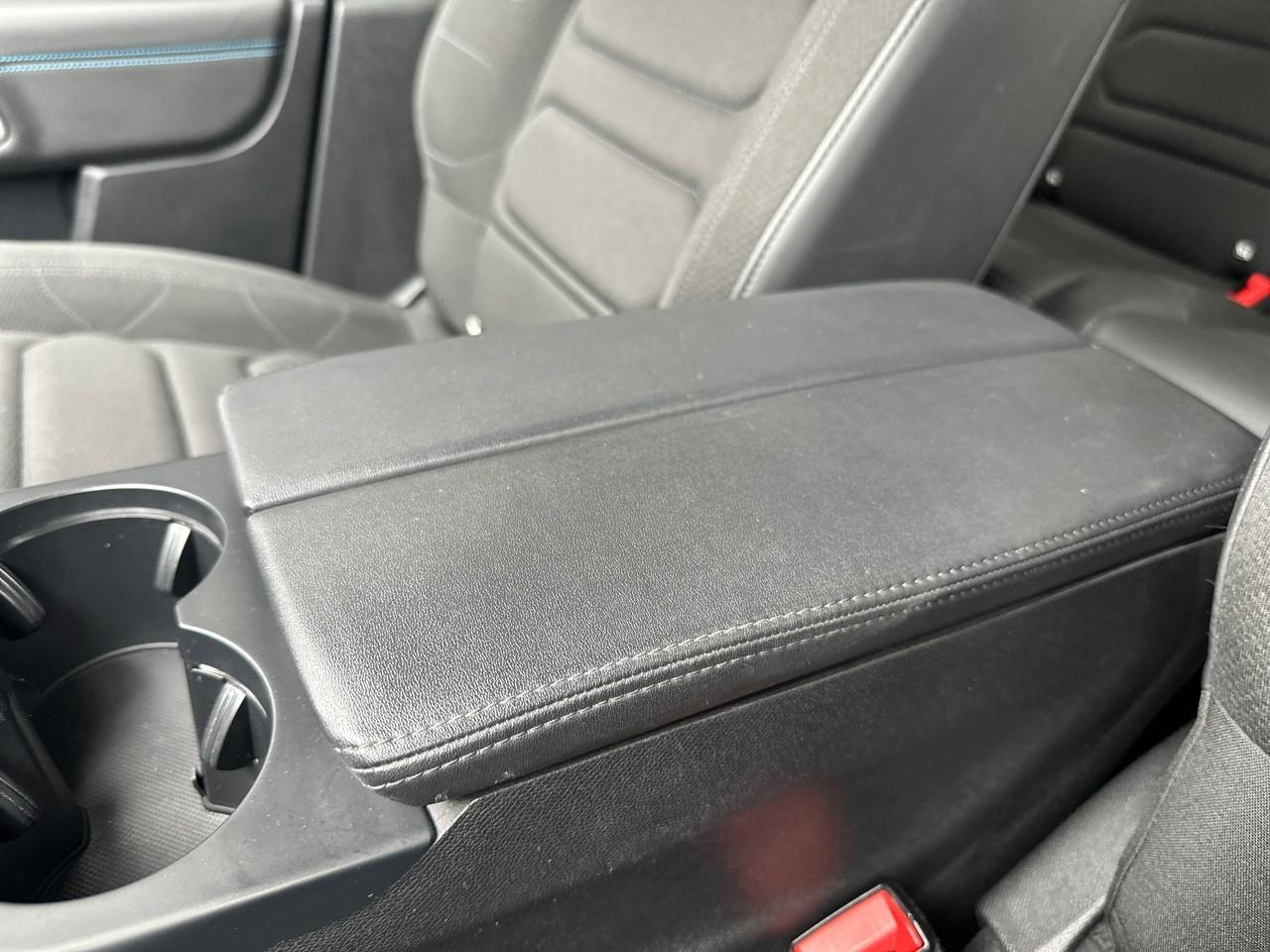 Citroën C5 Aircross bluehdi 130ch s&s c-series eat8 — photo 24