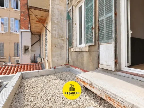 LA TOILE I Appartement + extérieur I VAUBAN, 6ème Marseille
