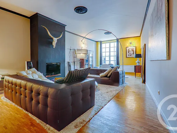 Appartement 4 pièces 157 m²