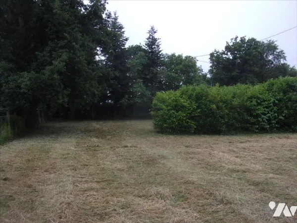 Terrain 642 m²