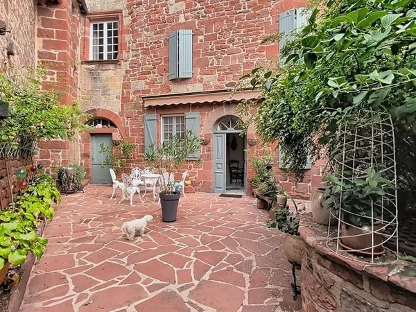 Propriété 10 pièces 268 m²