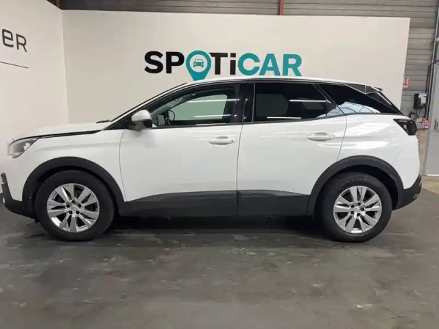 Peugeot 3008 puretech 130ch s&amp;s bvm6 — photo 4