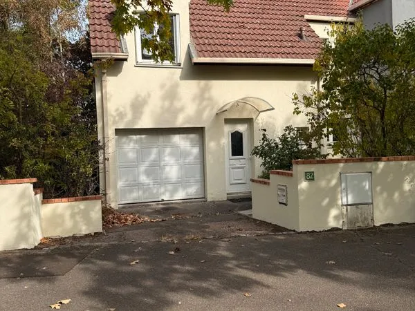 Maison grange aux bois