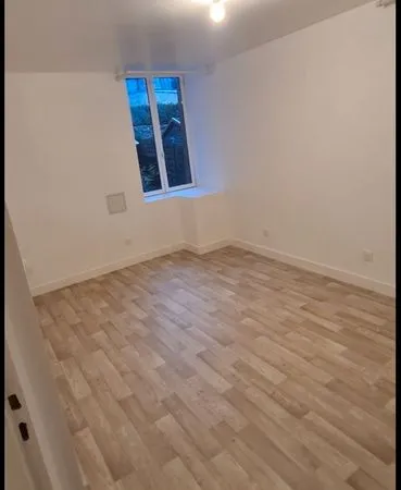 Maison mitoyenne à louer a Beuvardes