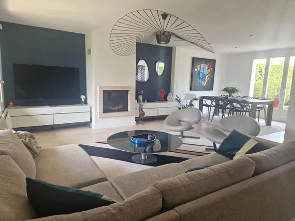 Maison 6 pièces 160 m²