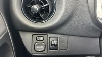 Toyota Yaris 69 VVT-i Dynamic 5p — photo 28