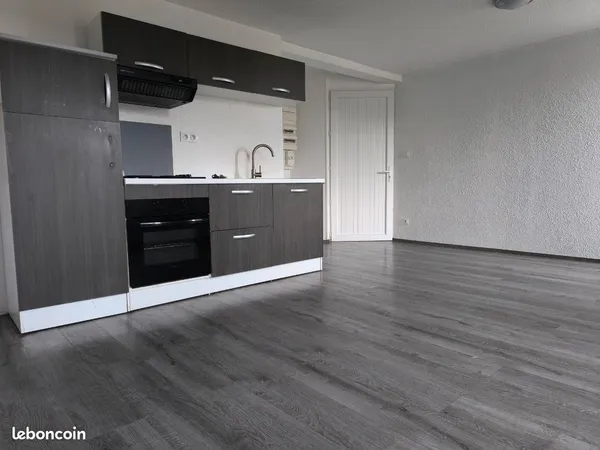 Appartement 2 pièces - 35 m² - 490 CC