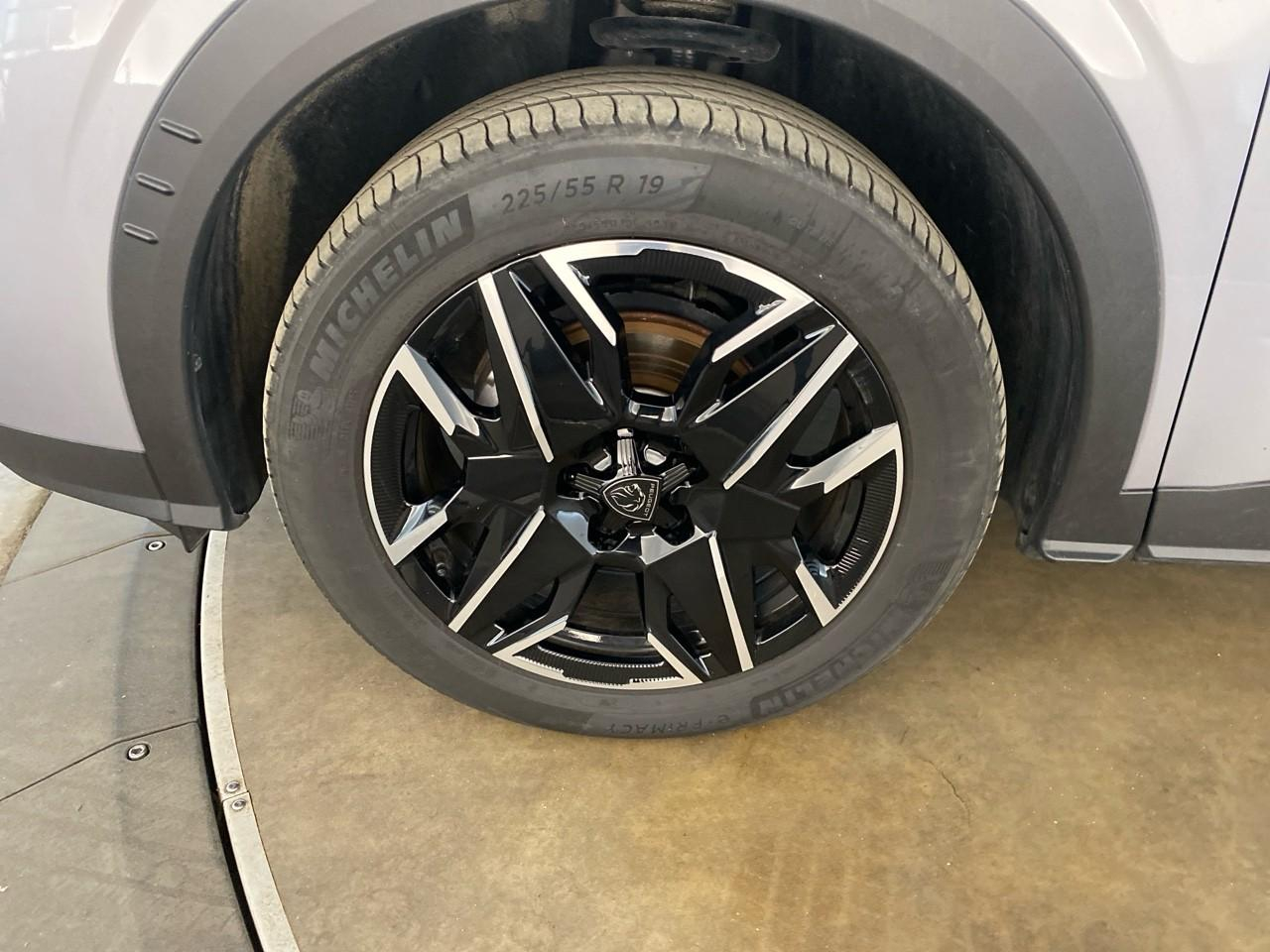 Peugeot 3008 hybrid 145 e-dcs6 gt — photo 11