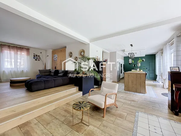 Villa contemporaine au coeur d'un écrin de verdure