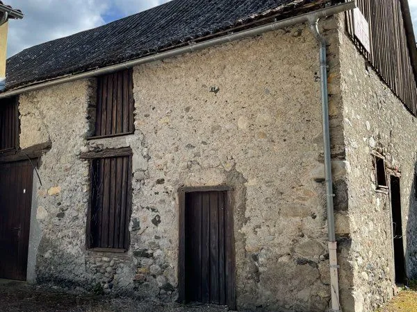 Grange authentique en pierre sur 2 niveaux avec Certificat d'urbanisme opérationnel