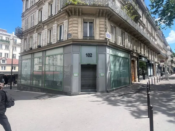 Boutique 2 pièces 175 m²