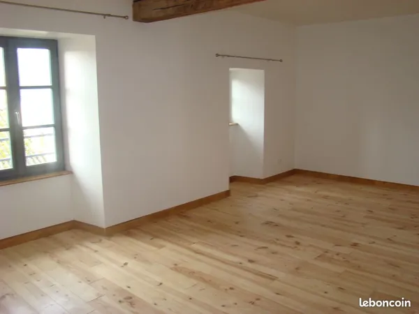 Appartement T3 vivonne centre 64m²