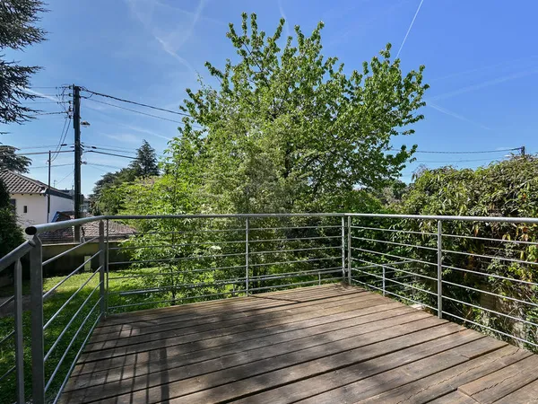 Vends duplex/triplex - 139 m² - 5 pièces, 4 chambres - Saint-Cyr-au-Mont-d'Or 69450