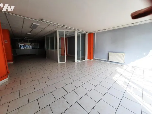 Immeuble 360 m²