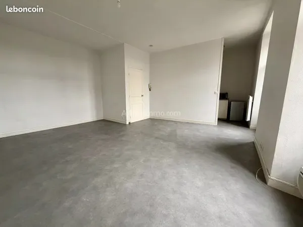 Studio 1 pièce 37 m²