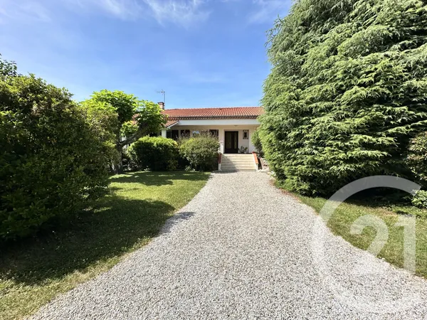 Maison 8 pièces 424 m²