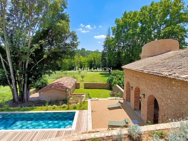 Domaine à louer à Lorgues dans le Var, au coeur de la Provence