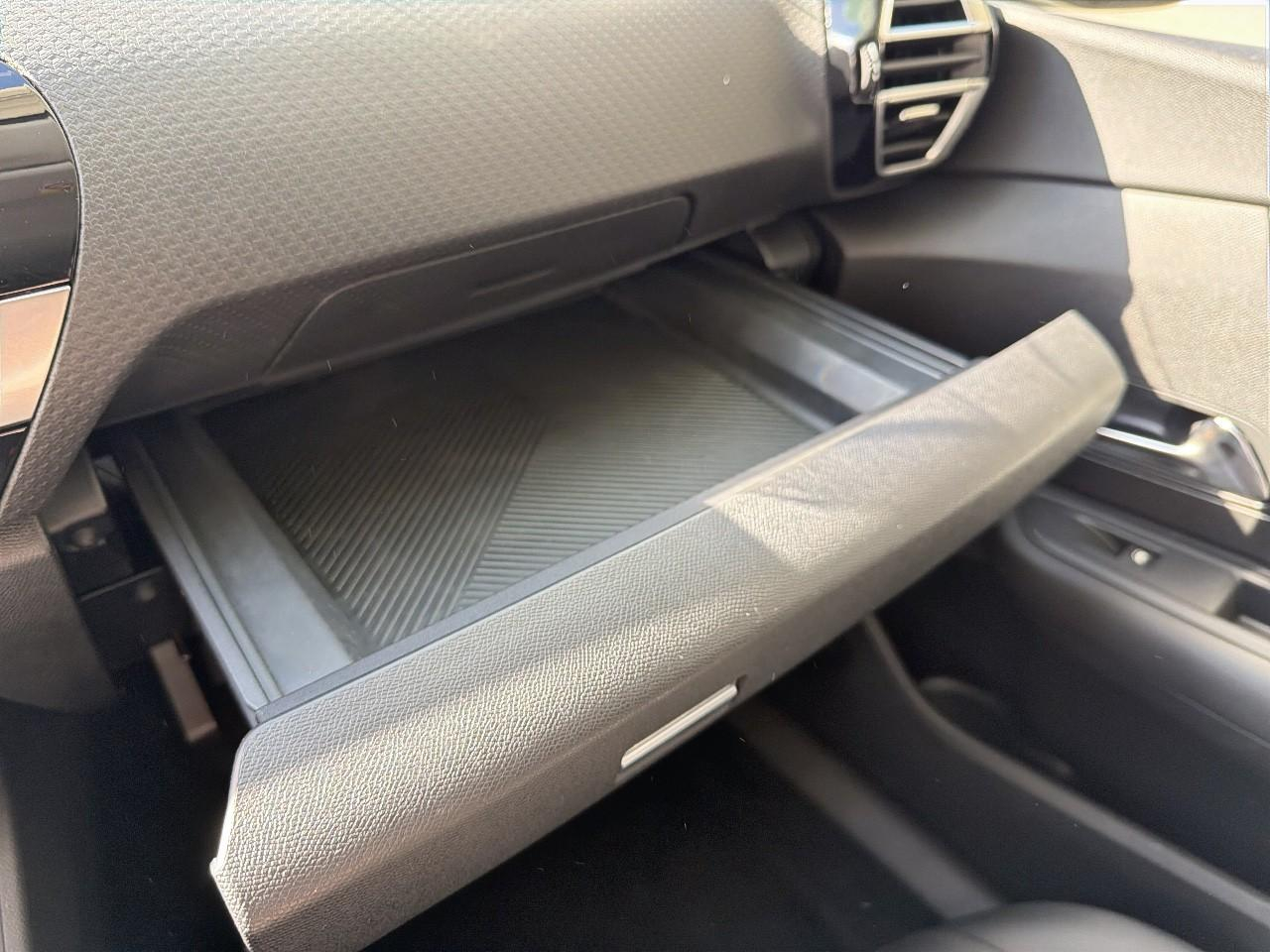 Citroën C4 bluehdi 130 s&s eat8 c-series — photo 26