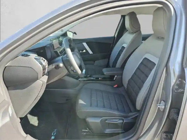Citroën C4 e- 156 ch autonomie étendue — photo 11