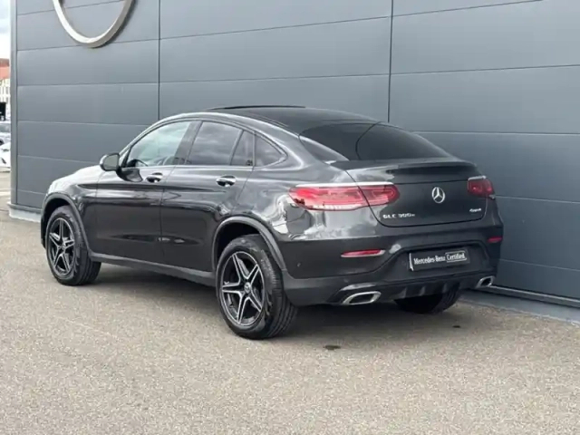 Mercedes Glc 300e 4matic coupé amg line — photo 3